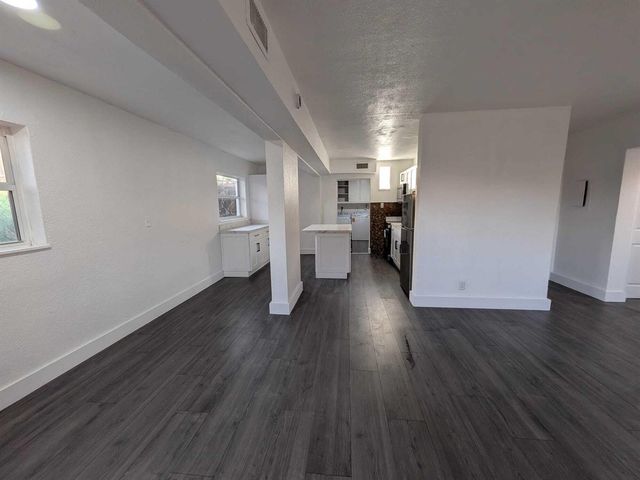 2861 NW 5th Street, Pompano Beach, FL 33069
