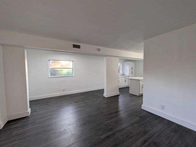 2861 NW 5th Street, Pompano Beach, FL 33069