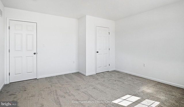 7839 OAK BROOK DR, Harrisburg, PA 17112