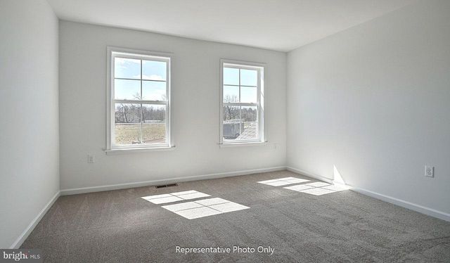 7839 OAK BROOK DR, Harrisburg, PA 17112