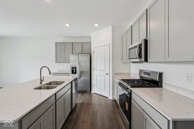 6313 Flag Stop Drive, Whitestown, IN 46075