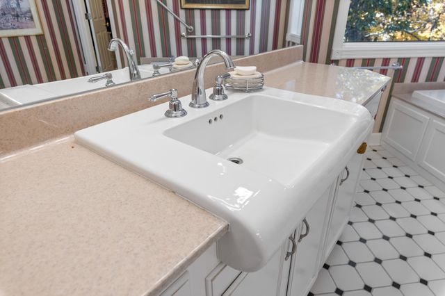 9290 W TERRAPIN HILLS RD RD, Columbia, MO 65203