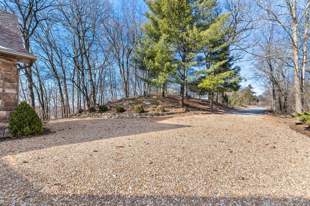 9290 W TERRAPIN HILLS RD RD, Columbia, MO 65203