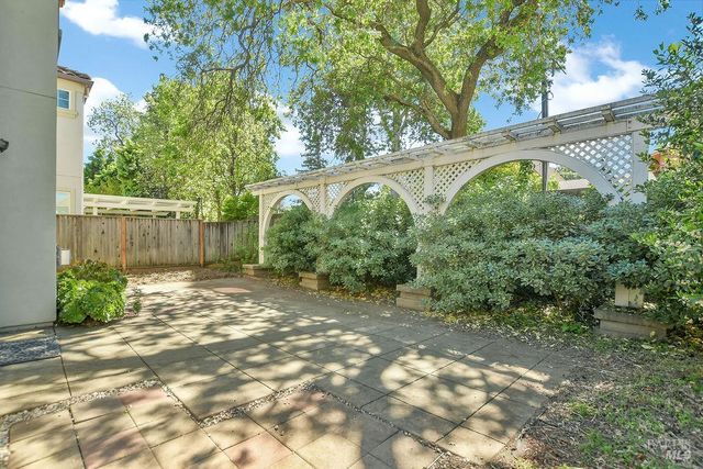 118 REFOSCO Ct, Vacaville, CA 95687