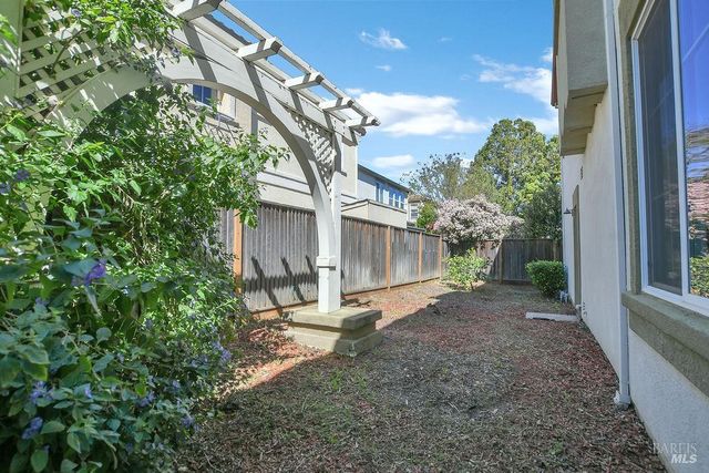 118 REFOSCO Ct, Vacaville, CA 95687