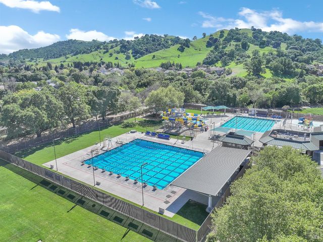 118 REFOSCO Ct, Vacaville, CA 95687