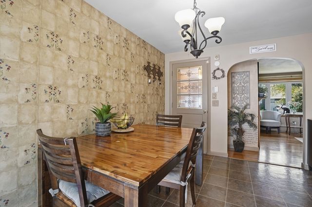 15 Birmingham Road, Worcester, MA 01606