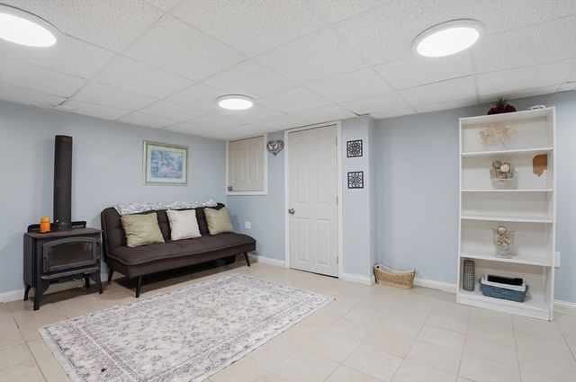 15 Birmingham Road, Worcester, MA 01606