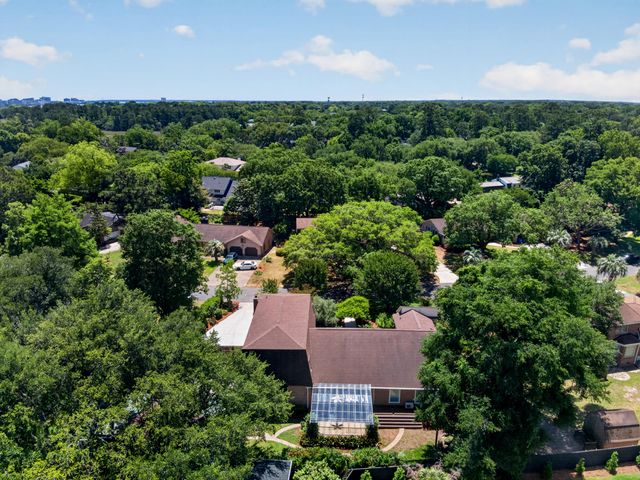 18 Old English Drive, Charleston, SC 29407