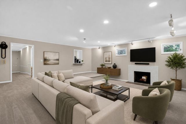18 Old English Drive, Charleston, SC 29407