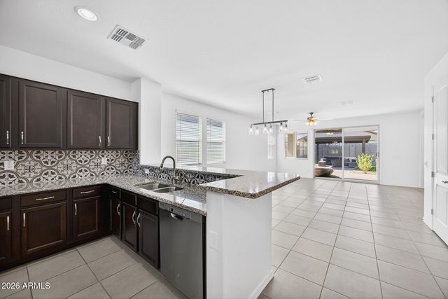 2845 W FAIN Drive, San Tan Valley, AZ 85144