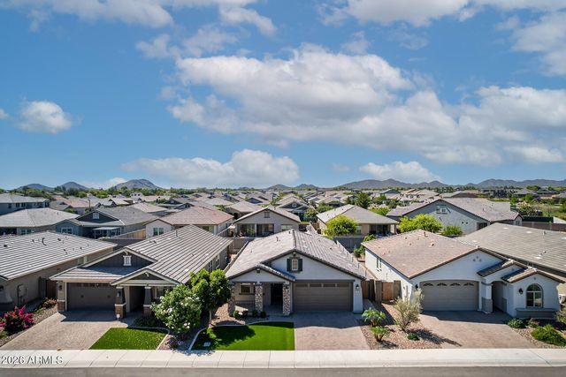 2845 W FAIN Drive, San Tan Valley, AZ 85144