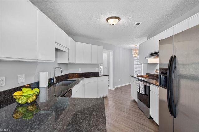 4919 Cypress Point CIR, Virginia Beach, VA 23455