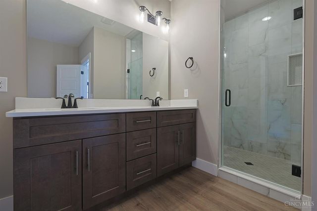 2795 Venice Crossing Drive, Ross Twp, OH 45013