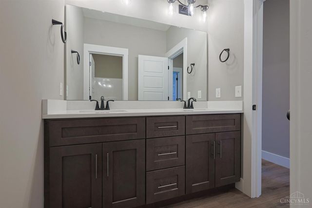 2795 Venice Crossing Drive, Ross Twp, OH 45013