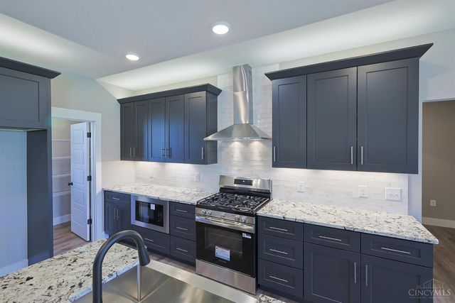 2795 Venice Crossing Drive, Ross Twp, OH 45013