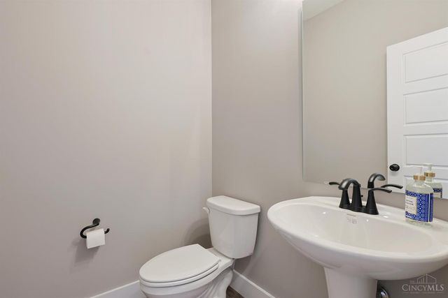 2795 Venice Crossing Drive, Ross Twp, OH 45013