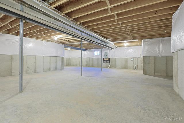 2795 Venice Crossing Drive, Ross Twp, OH 45013