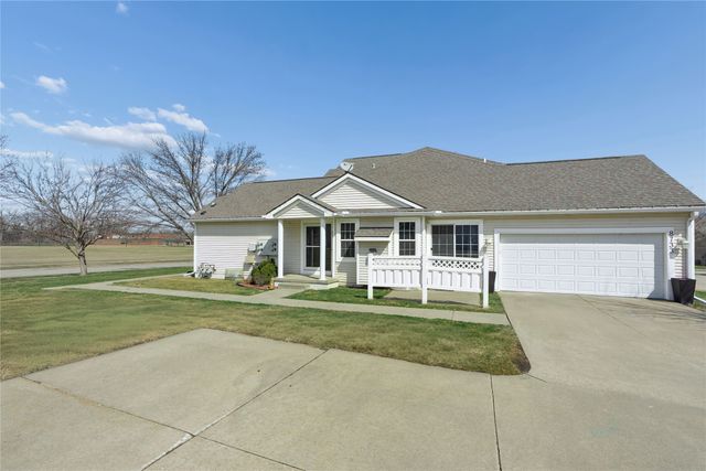 8733 Hanworth Drive, Johnston, IA 50131