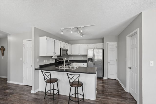 8733 Hanworth Drive, Johnston, IA 50131