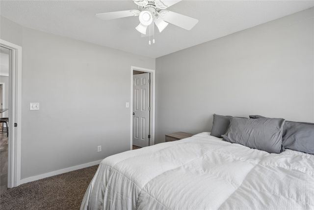 8733 Hanworth Drive, Johnston, IA 50131