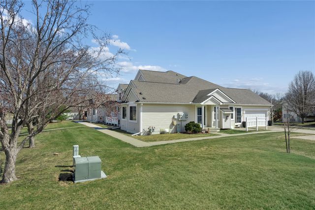 8733 Hanworth Drive, Johnston, IA 50131