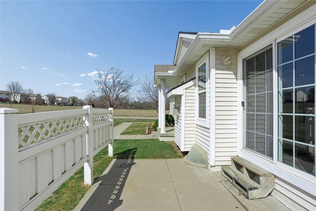 8733 Hanworth Drive, Johnston, IA 50131