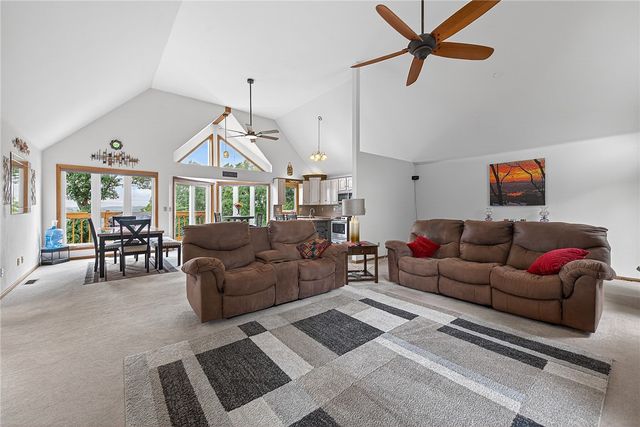 297 Holiday Island Drive, Holiday Island, AR 72631