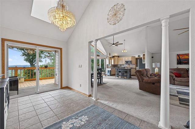 297 Holiday Island Drive, Holiday Island, AR 72631