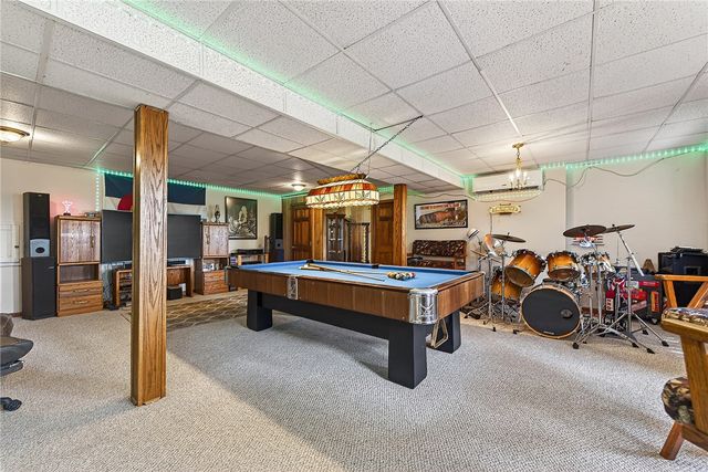 297 Holiday Island Drive, Holiday Island, AR 72631