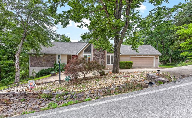 297 Holiday Island Drive, Holiday Island, AR 72631