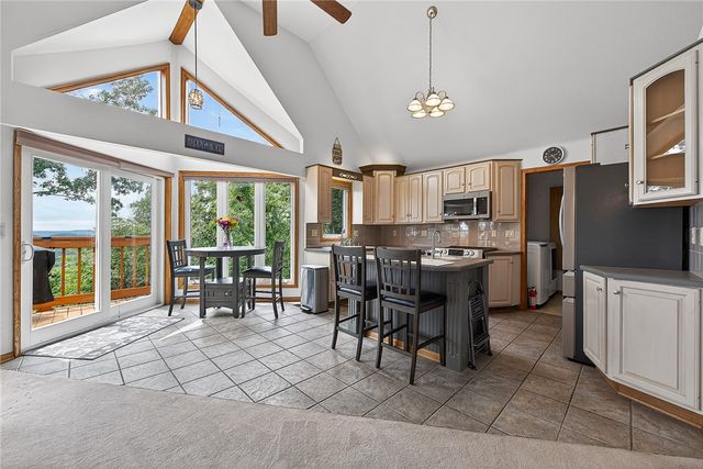 297 Holiday Island Drive, Holiday Island, AR 72631