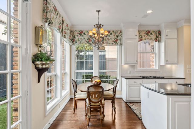3 Homewood Row Lane, Houston, TX 77056
