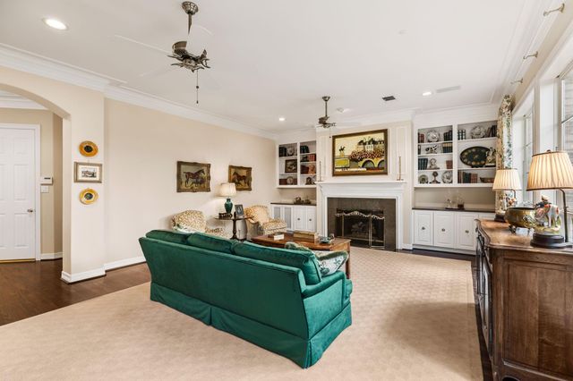 3 Homewood Row Lane, Houston, TX 77056