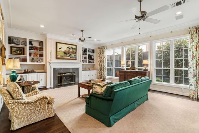 3 Homewood Row Lane, Houston, TX 77056