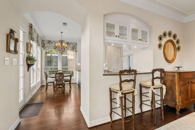 3 Homewood Row Lane, Houston, TX 77056