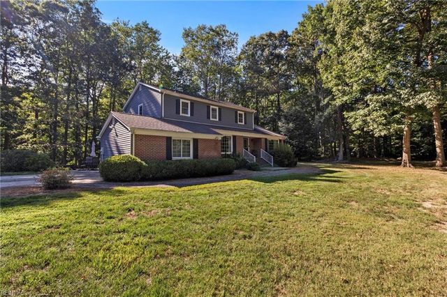 5998 Ladysmeade LN, Gloucester, VA 23061