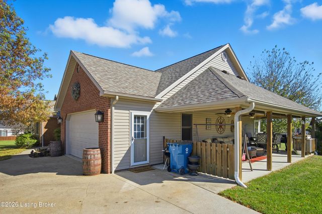 5109 Pebble Beach Ct, Lawrenceburg, KY 40342