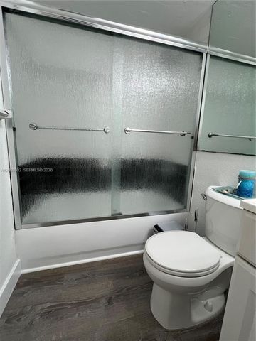 1432 S Lakeside Drive 5, Lake Worth, FL 33460