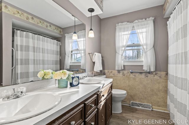 4661 Cherry Street, Holland, MI 49423