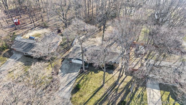 4661 Cherry Street, Holland, MI 49423