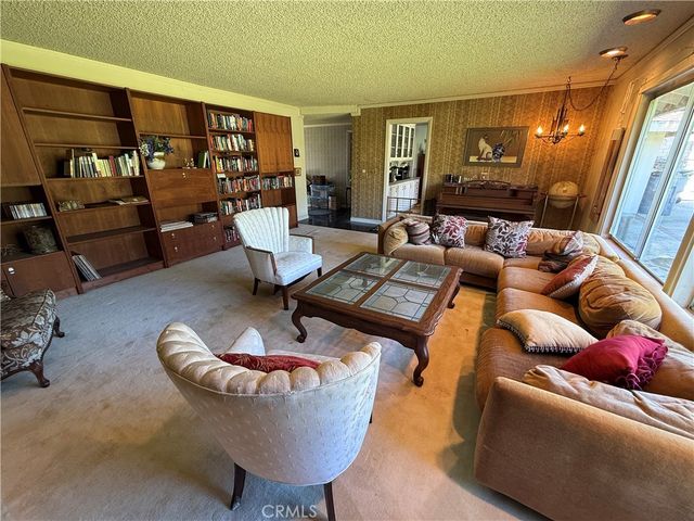 821 Woodcrest Avenue, La Habra, CA 90631