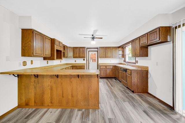 1003 S 150 W, Kouts, IN 46347