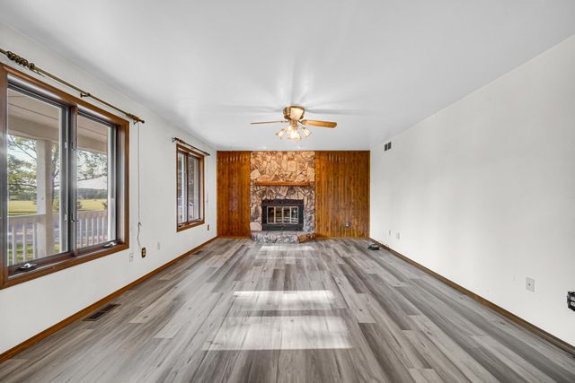 1003 S 150 W, Kouts, IN 46347