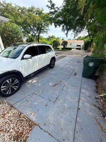 6277 SW 13th Street, West Miami, FL 33144