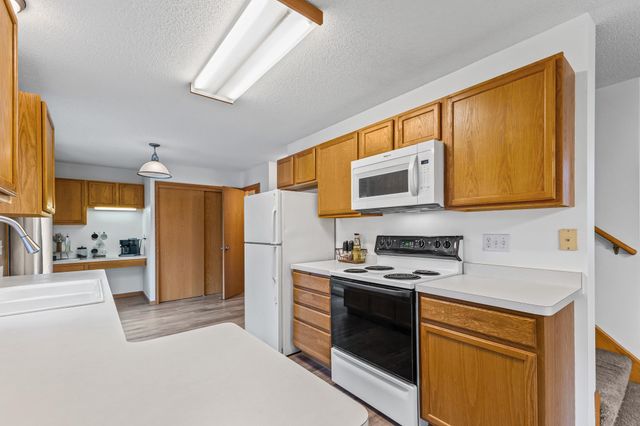 10783 Tamarack Circle NW, Coon Rapids, MN 55433