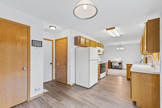 10783 Tamarack Circle NW, Coon Rapids, MN 55433