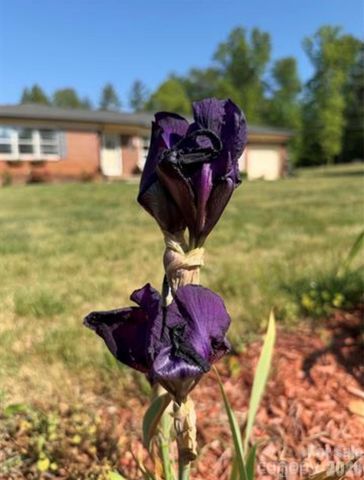 3162 Morganton Boulevard SW, Lenoir, NC 28645