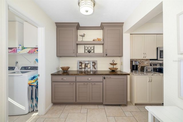 6061 BAHIA DEL MAR CIRCLE 442, St Petersburg, FL 33715