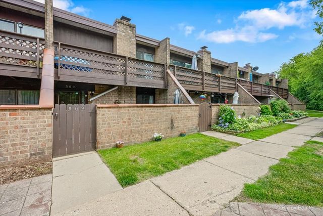 509 Kenneth Circle, Elgin, IL 60120